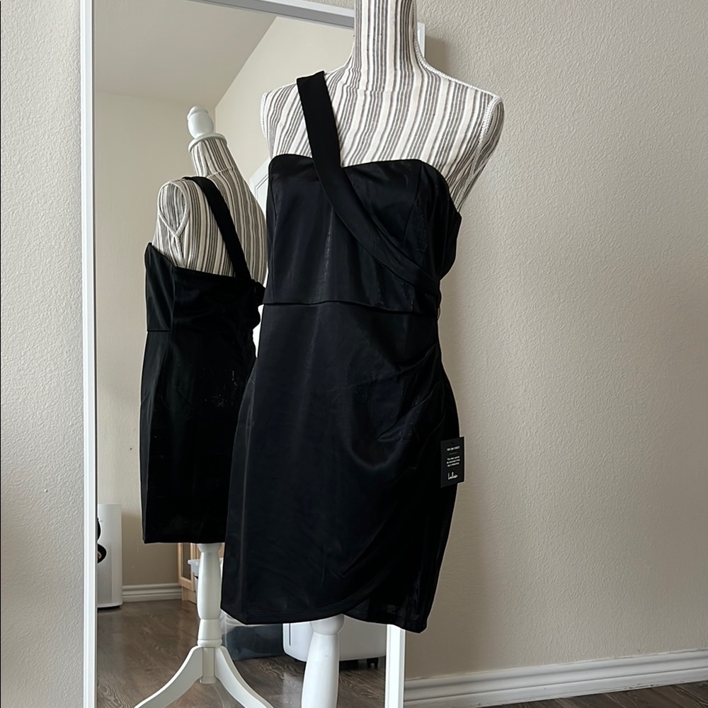 Lulu's Black One-Shoulder Bodycon Cocktail Dress